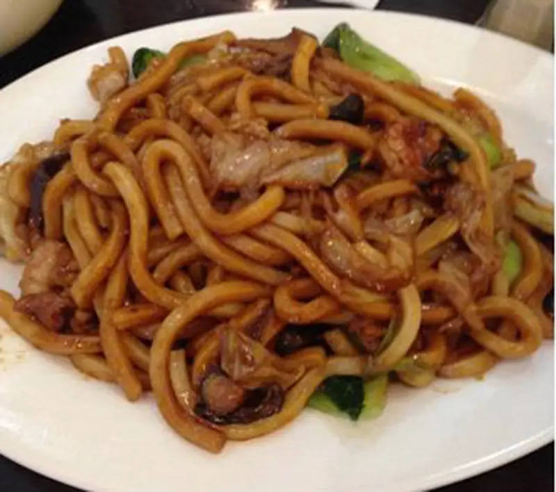 Shanghai Style Lo Mein with Shrimp, Mushrooms, & Bok Choy
