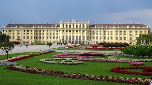 Schonbrunn Palace accessibility Vienna
