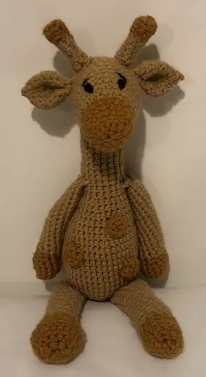 Knitted giraffe by Catherine Shepherd